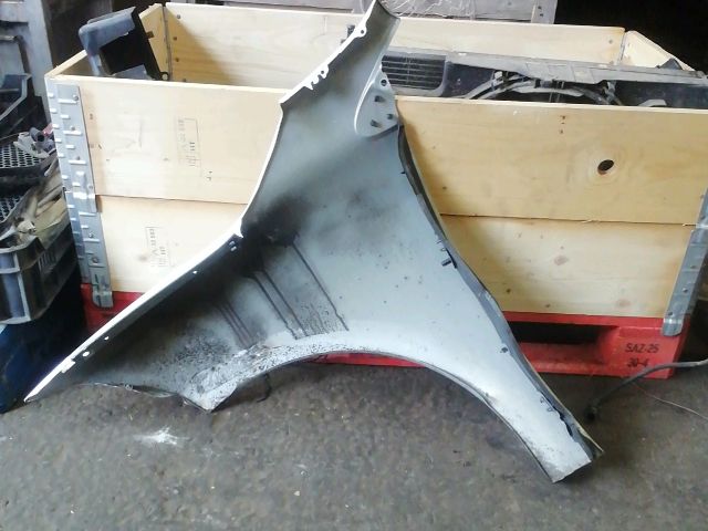 bontott RENAULT MEGANE III Jobb első Sárvédő