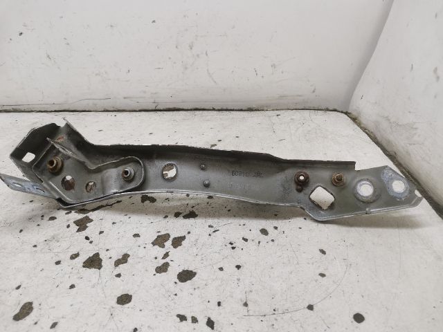 bontott RENAULT MEGANE III Jobb Fényszóró Tartó