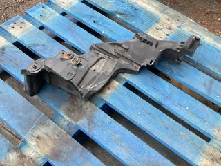 bontott RENAULT MEGANE III Jobb Fényszóró Tartó