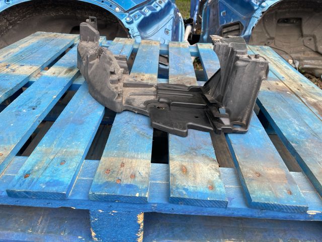 bontott RENAULT MEGANE III Jobb Fényszóró Tartó