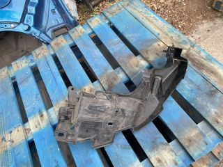 bontott RENAULT MEGANE III Jobb Fényszóró Tartó