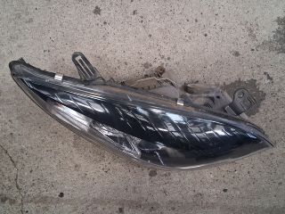 bontott RENAULT MEGANE III Jobb Fényszóró