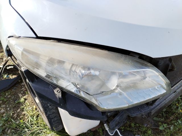 bontott RENAULT MEGANE III Jobb Fényszóró