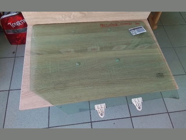 bontott RENAULT MEGANE III Jobb hátsó Ablak