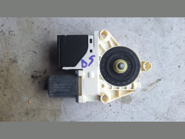 bontott RENAULT MEGANE III Jobb hátsó Ablakemelő Motor