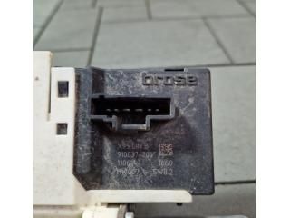 bontott RENAULT MEGANE III Jobb hátsó Ablakemelő Motor