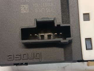 bontott RENAULT MEGANE III Jobb hátsó Ablakemelő Motor