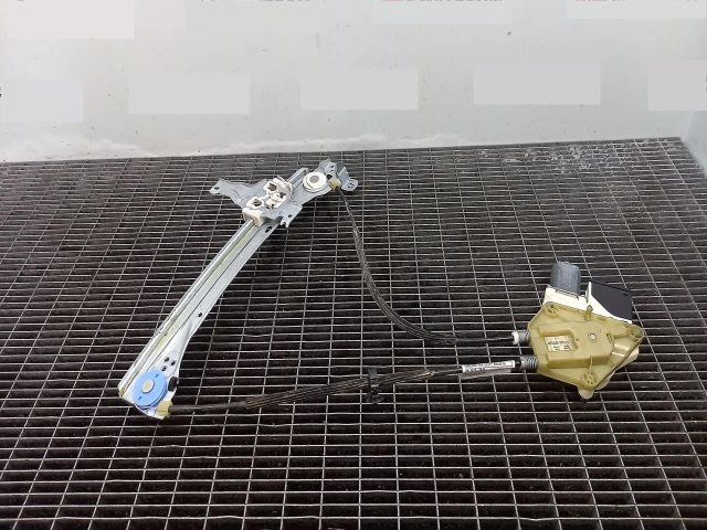 bontott RENAULT MEGANE III Jobb hátsó Ablakemelő Szerkezet (Elektromos)