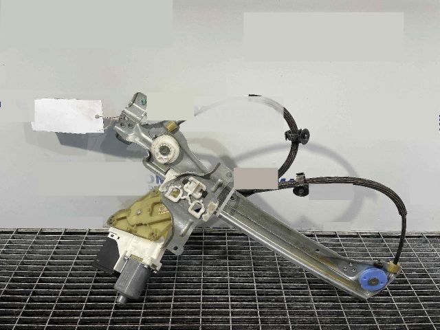 bontott RENAULT MEGANE III Jobb hátsó Ablakemelő Szerkezet (Elektromos)