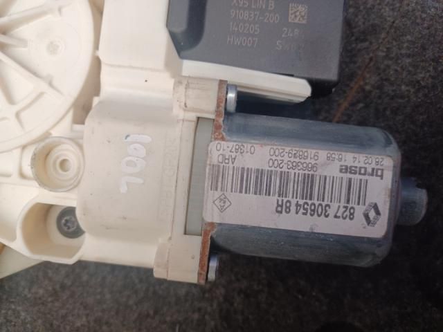 bontott RENAULT MEGANE III Jobb hátsó Ablakemelő Szerkezet (Elektromos)