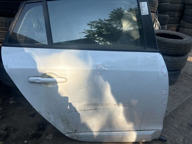 bontott RENAULT MEGANE III Jobb hátsó Ajtó (Részeivel)