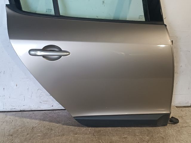 bontott RENAULT MEGANE III Jobb hátsó Ajtó (Részeivel)
