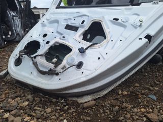 bontott RENAULT MEGANE III Jobb hátsó Ajtó (Üres lemez)