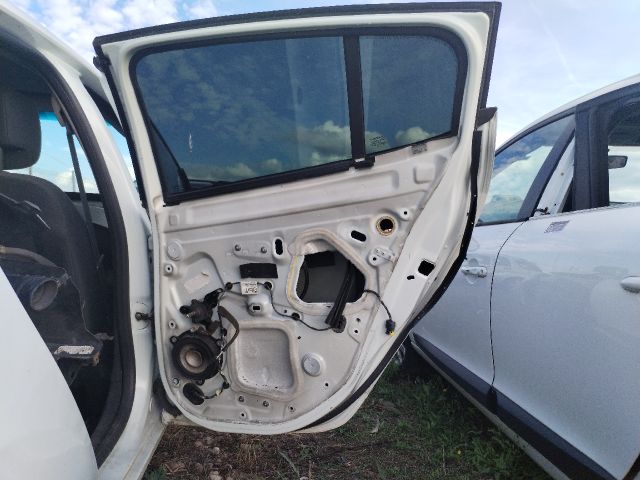 bontott RENAULT MEGANE III Jobb hátsó Ajtó (Üres lemez)