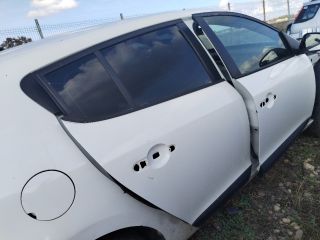 bontott RENAULT MEGANE III Jobb hátsó Ajtó (Üres lemez)