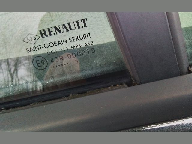 bontott RENAULT MEGANE III Jobb hátsó Fixüveg (Ajtóban)