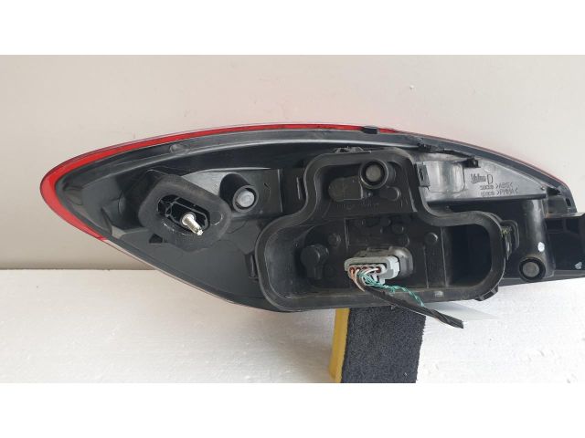 bontott RENAULT MEGANE III Jobb Hátsó Lámpa