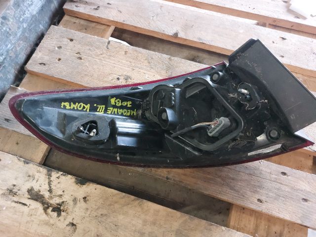 bontott RENAULT MEGANE III Jobb Hátsó Lámpa