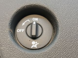 bontott RENAULT MEGANE III Jobb Műszerfal Oldalkárpit