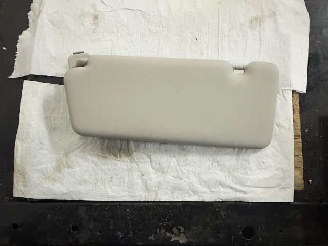 bontott RENAULT MEGANE III Jobb Napellenző