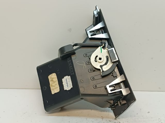 bontott RENAULT MEGANE III Jobb Szellőző