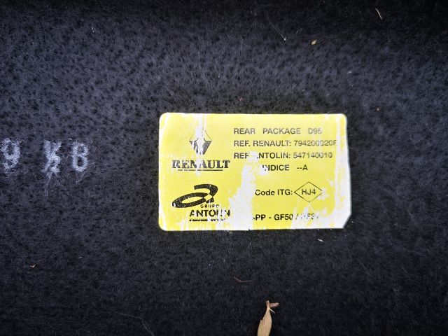 bontott RENAULT MEGANE III Kalaptartó