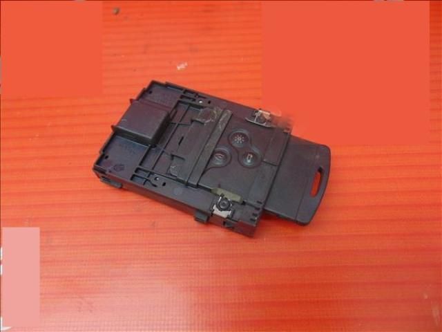 bontott RENAULT MEGANE III Kártyaolvasó