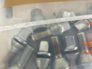 bontott RENAULT MEGANE III Kerék Csavar Szett