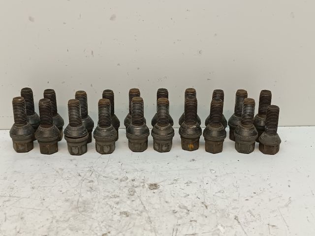 bontott RENAULT MEGANE III Kerék Csavar Szett