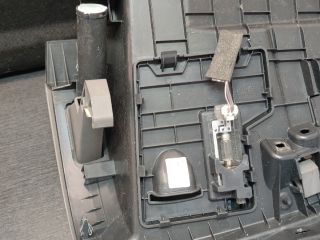 bontott RENAULT MEGANE III Kesztyűtartó