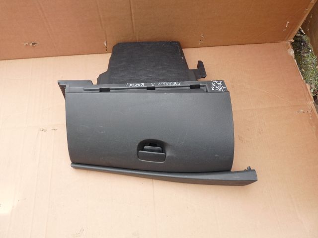 bontott RENAULT MEGANE III Kesztyűtartó