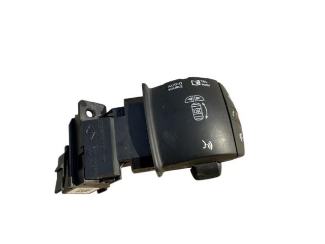 bontott RENAULT MEGANE III Komplett Kormánykapcsoló (Bajuszkapcsoló)