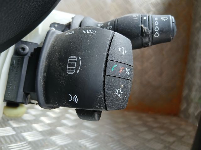 bontott RENAULT MEGANE III Komplett Kormánykapcsoló (Bajuszkapcsoló)