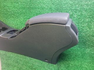 bontott RENAULT MEGANE III Könyöklő