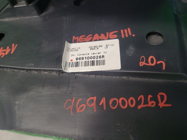 bontott RENAULT MEGANE III Könyöklő