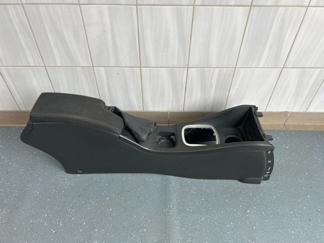 bontott RENAULT MEGANE III Könyöklő