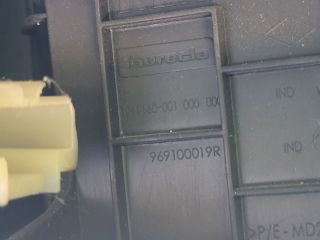 bontott RENAULT MEGANE III Könyöklő