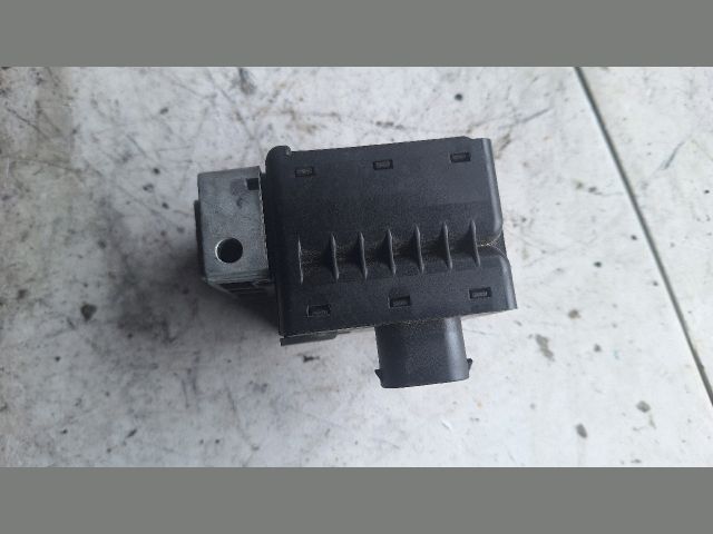 bontott RENAULT MEGANE III Kormányzár (Elektromos)