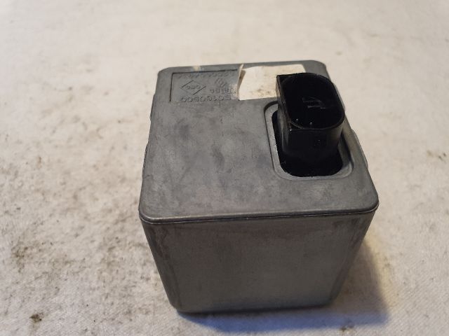 bontott RENAULT MEGANE III Kormányzár (Elektromos)