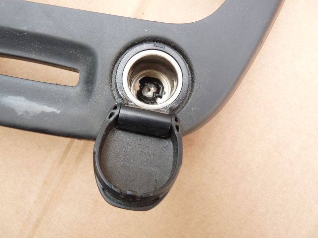 bontott RENAULT MEGANE III Középkonzol Keret