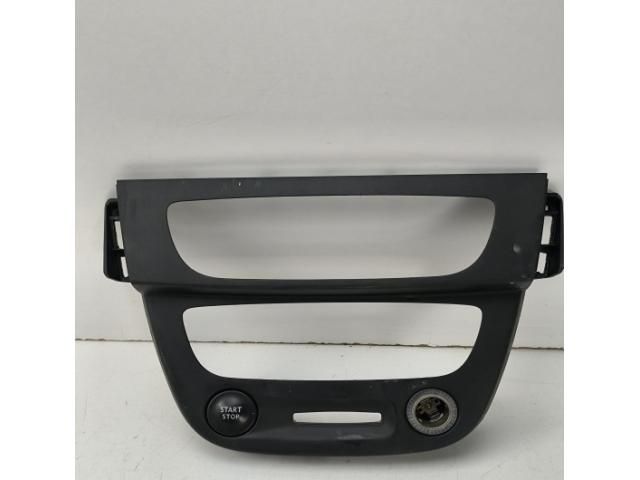 bontott RENAULT MEGANE III Középső Kardánbox Burkolat