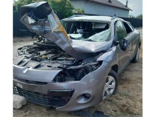 bontott RENAULT MEGANE III Középső Szellőző