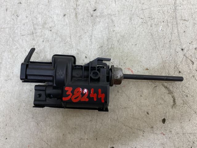 bontott RENAULT MEGANE III Központizár Motor Tankajtó