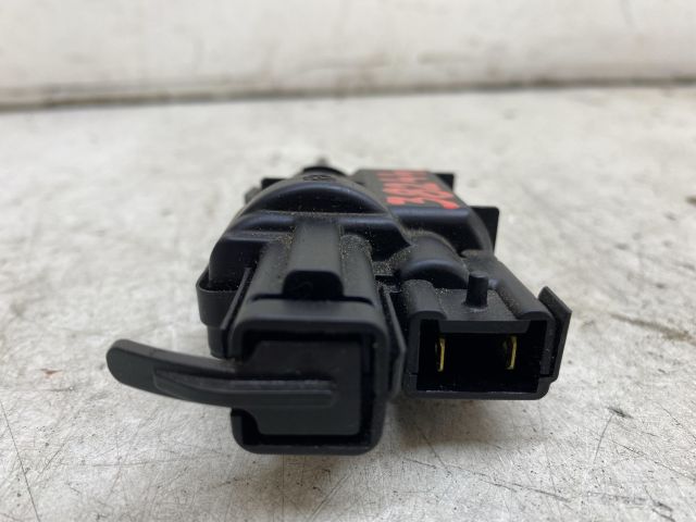 bontott RENAULT MEGANE III Központizár Motor Tankajtó