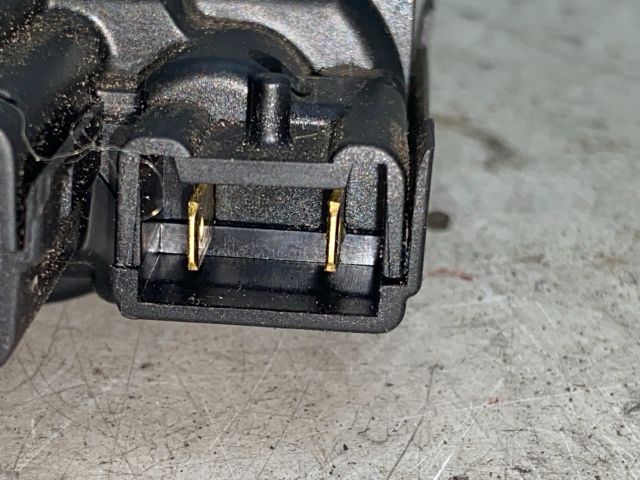 bontott RENAULT MEGANE III Központizár Motor Tankajtó