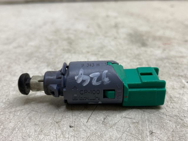 bontott RENAULT MEGANE III Kuplung Pedál Kapcsoló