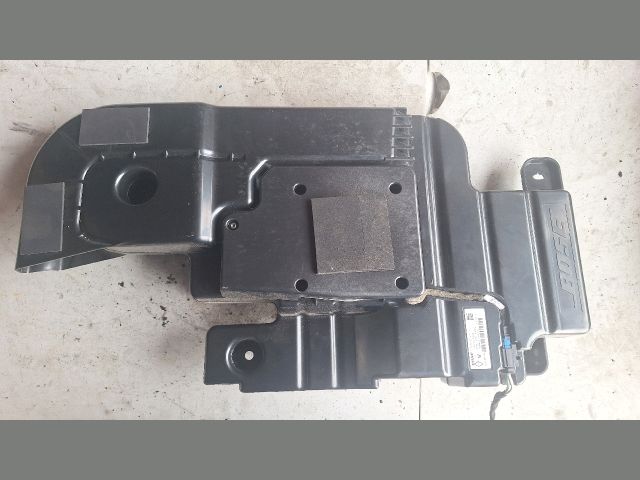 bontott RENAULT MEGANE III Mélynyomó Hangszóró