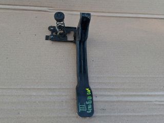 bontott RENAULT MEGANE III Motorháztető Nyitó Kar / Gomb