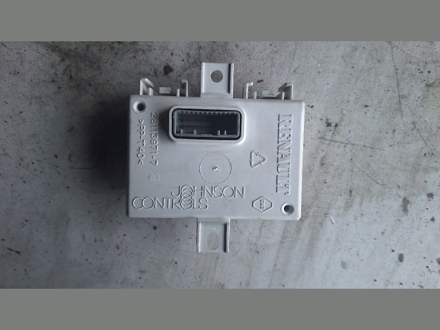 bontott RENAULT MEGANE III Navigáció Elektronika