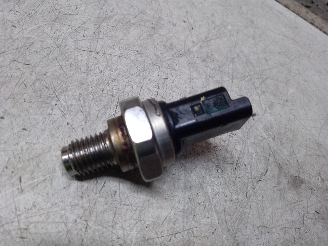 bontott RENAULT MEGANE III Nyomásszabályzó Szelep